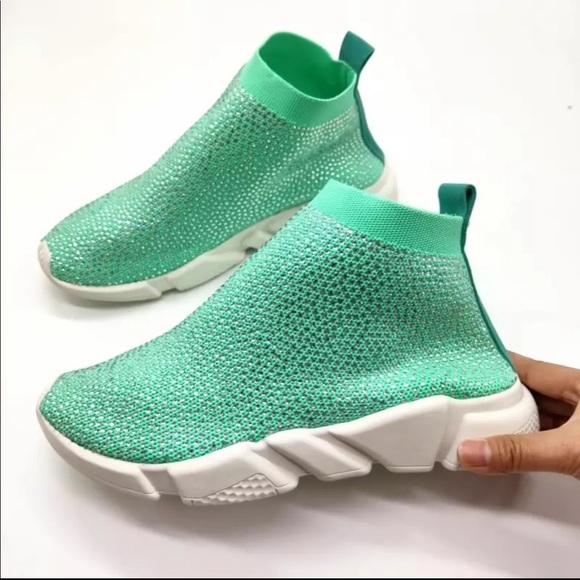 Blinged Out Runner - Picture 2 of 8